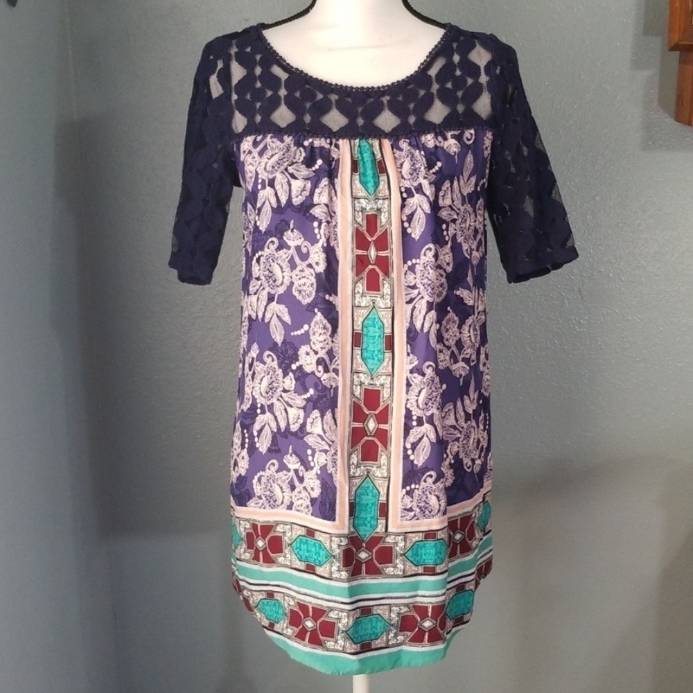 Akemi + Kin Lace Top Tunic Blouse - Picture 3 of 8
